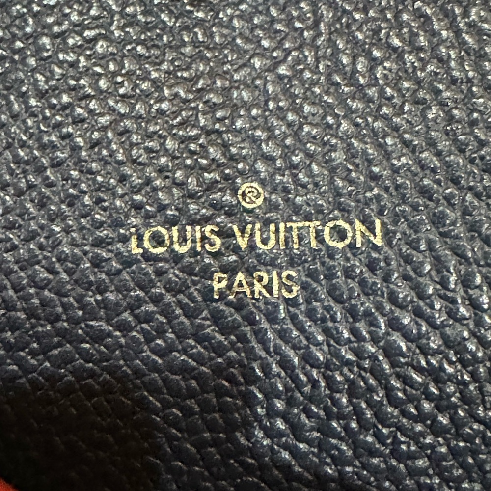 ❌❌SOLD❌❌🅰️ Gorgeous LV Melie Hobo - Picture 15 of 16